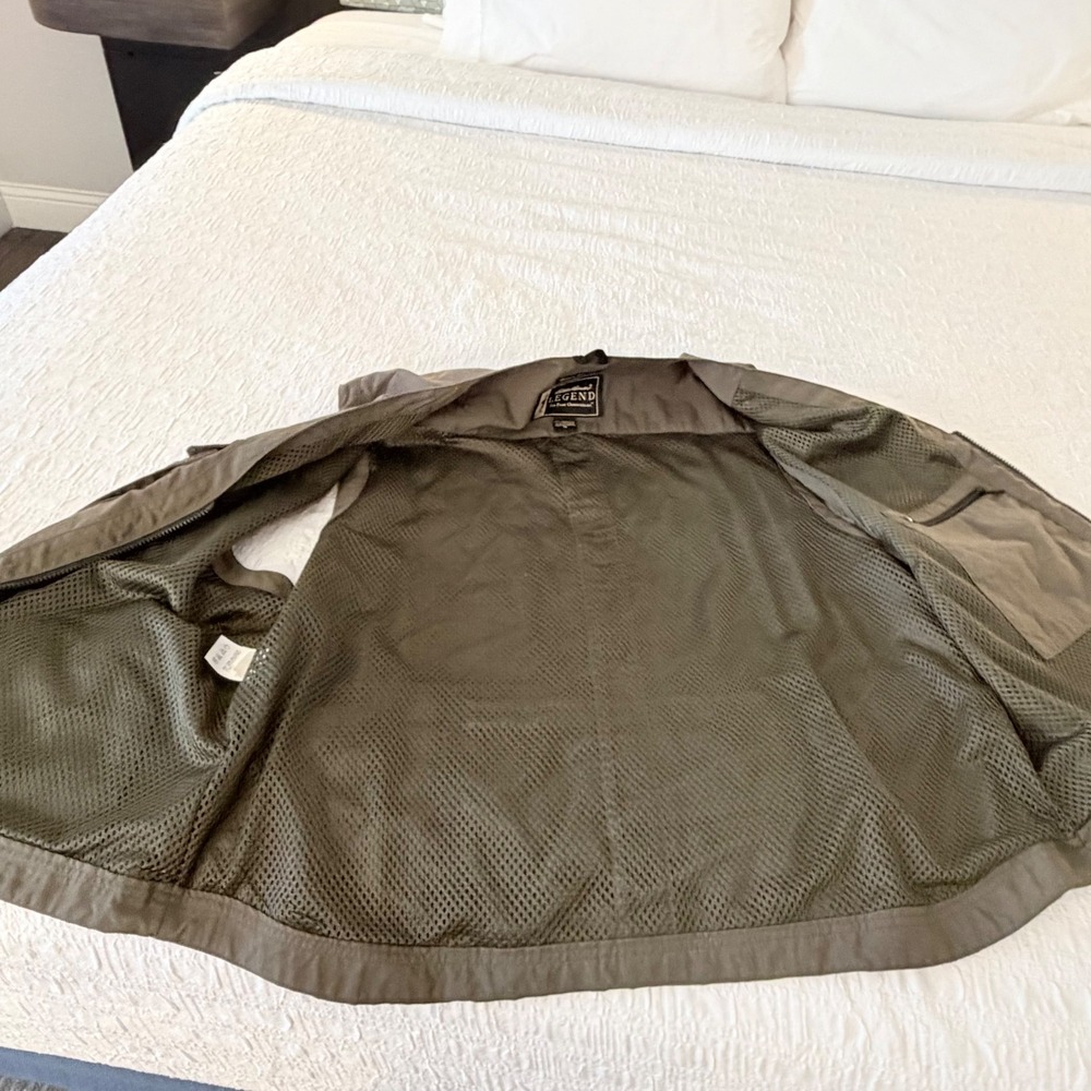 Eddie Bauer Legend Wenatchee Travel Vest XL Green Nylon Utility Fishing Cargo - Picture 10 of 13
